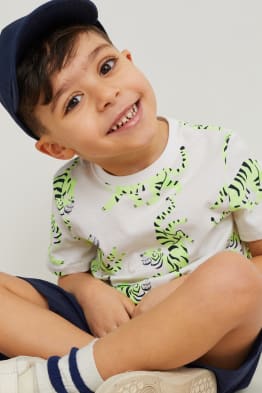 Ensemble - T-shirt, short en molleton et casquette de baseball - 3 pièces