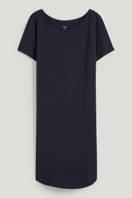 Basic-T-Shirt-Kleid