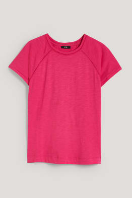 Tricou