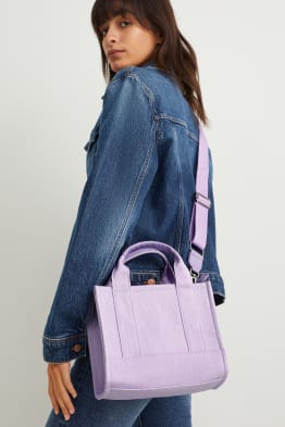 Bag with detachable bag strap