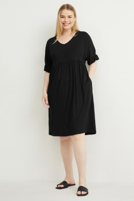 Kleid mit V-Ausschnitt