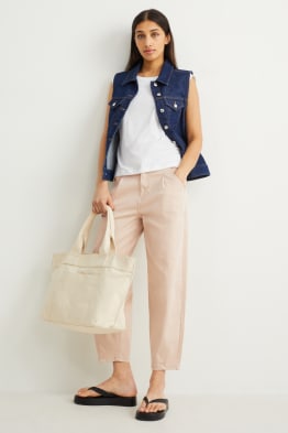 Chino - mid waist - tapered fit
