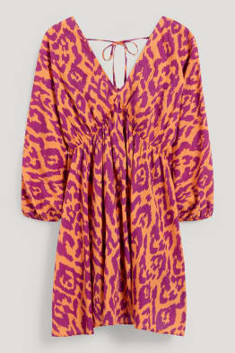 Robe empire