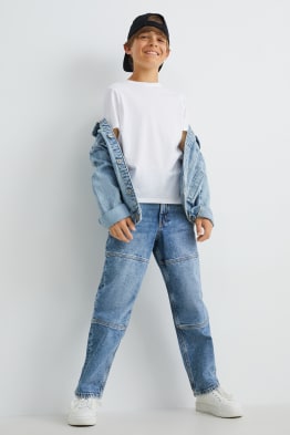 Straight jeans