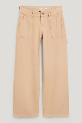 Wide leg jeans