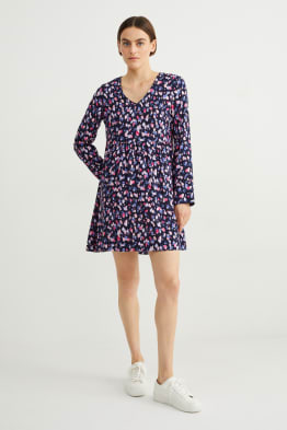 Rochie cu decolteu în V - cu model
