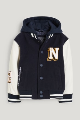 Veste à capuche