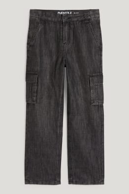 Loose fit jeans