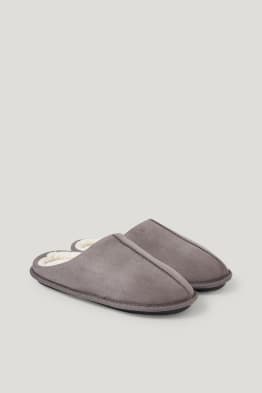 Chaussons - similisuède