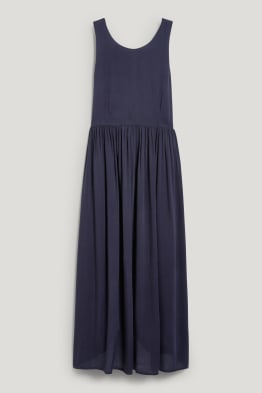 Basic fit & flare dress