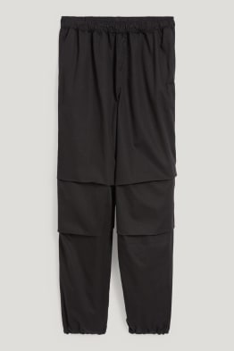 Pantaloni paracadute