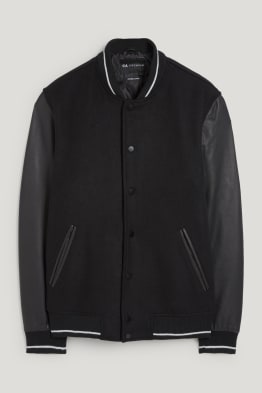 Collegejacke