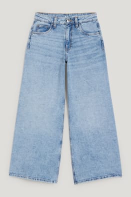 Wide leg jeans