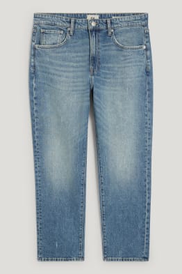Jeans carrot fit stile al top con C A