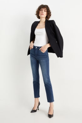 Jean taille haute au dessus du nombril deals