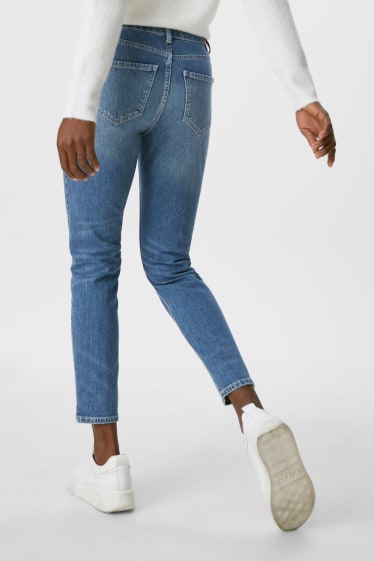 Femmes - Jean fuselé coupe droite - coton bio - jean bleu