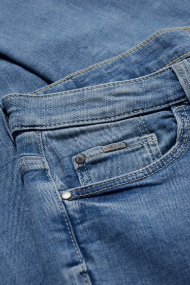 Femei - Slim jeans - high waist - material reciclat - denim-albastru deschis