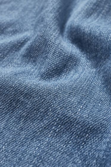 Femmes - Made in EU - jean de coupe évasée - high waist - coton bio - jean bleu clair