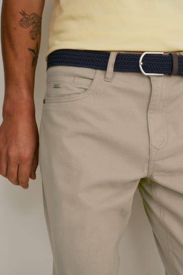 Hombre - Pantalón con cinturón - regular fit - LYCRA® - marrón claro