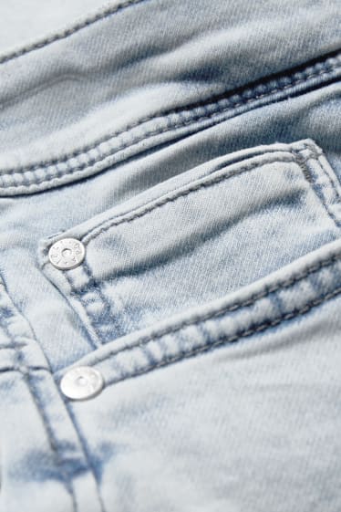 Bărbați - Pantaloni scurți de blugi - Flex jog denim - denim-albastru deschis