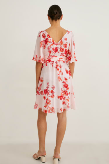 Femmes - Robe croisée - à fleurs - rose