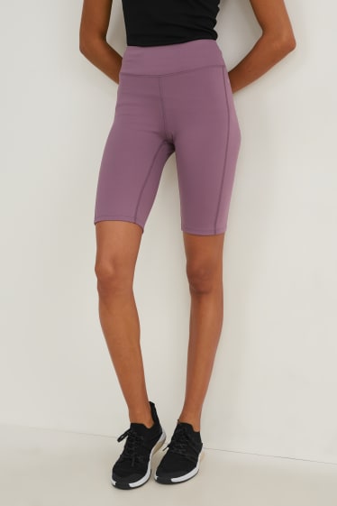 Women - Performance cycling shorts - violet