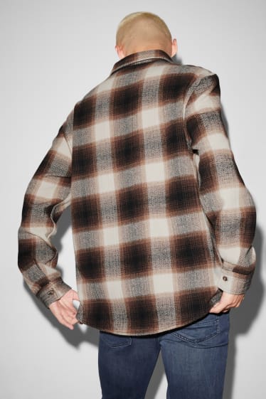 Clockhouse Boys - CLOCKHOUSE - camicia - relaxed fit - colletto all'italiana - quadri - marrone