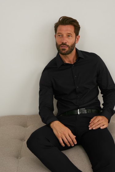 Uomo - Camicia business - slim fit - colletto all’italiana - facile da stirare - nero