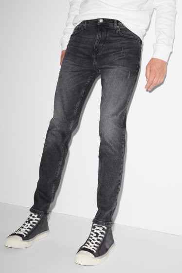 Clockhouse Boys - CLOCKHOUSE - Carrot Jeans - LYCRA® - jeans-dunkelgrau