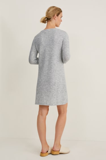 Women - Basic knitted dress - light gray-melange