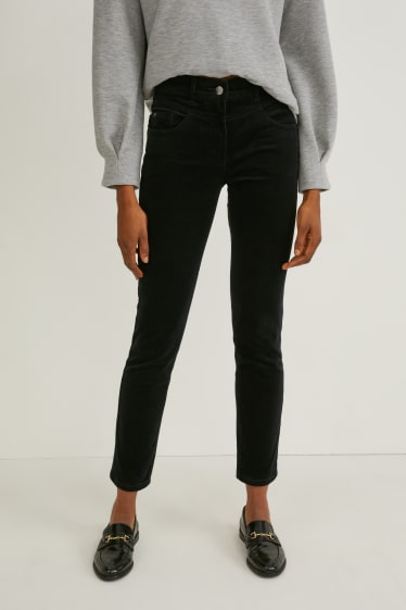 Dames - Broek van corduroy - mid waist - slim fit - LYCRA® - zwart
