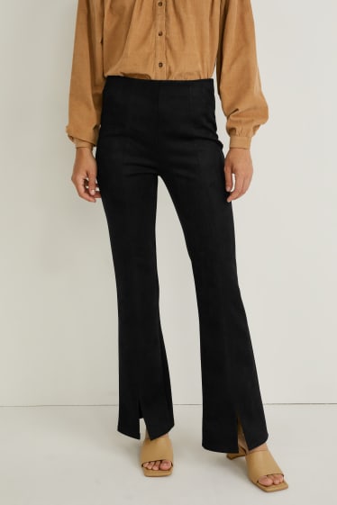 Damen - Hose - High Waist - Flared - Velourslederimitat - recycelt - schwarz