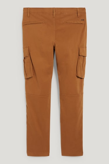 Bărbați - Pantaloni cargo - tapered fit - Flex - LYCRA® - havanna