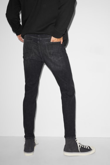 Clockhouse Boys - CLOCKHOUSE - Carrot Jeans - LYCRA® - recycelt - jeans-dunkelgrau