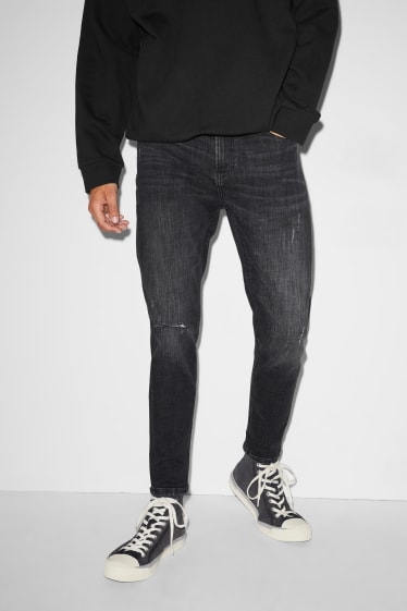 Clockhouse Boys - CLOCKHOUSE - Carrot Jeans - LYCRA® - recycelt - jeans-dunkelgrau
