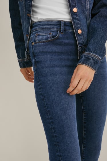 Femmes - Skinny jean - mid-waist - jean galbant - LYCRA® - matière recyclée - jean bleu