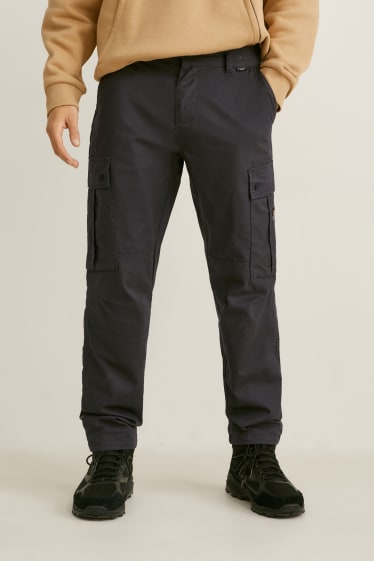 Hommes - Pantalon cargo - LYCRA® - gris foncé