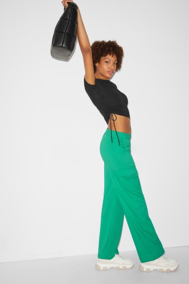 Exclusiv online - CLOCKHOUSE - pantaloni cargo din molton - talie medie - palazzo - verde