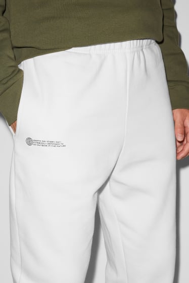 Clockhouse niños - CLOCKHOUSE - pantalón de deporte - blanco roto