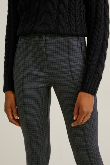 Donna - Pantaloni di jersey - slim fit - da materiali riciclati - fantasia - nero / grigio