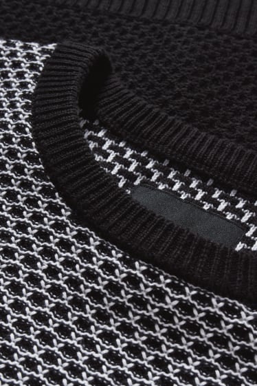 Exclu web - CLOCKHOUSE - pull - noir / blanc