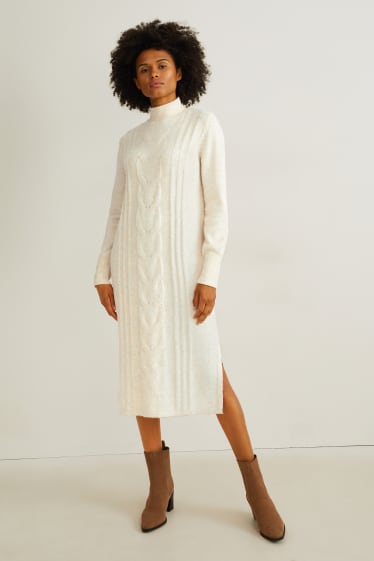 Femmes - Robe en maille - motif tressé - blanc-chiné