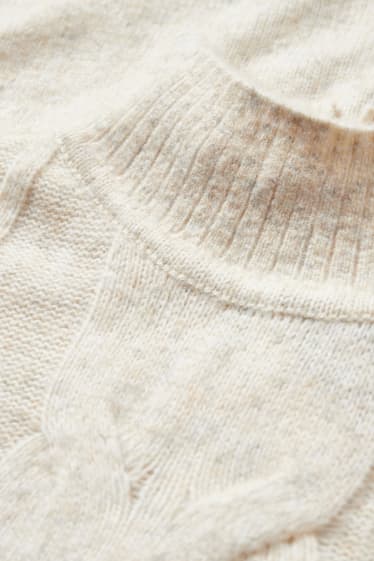 Dámské - Pletené šaty - s copánkovým vzorem - bílá-žíhaná