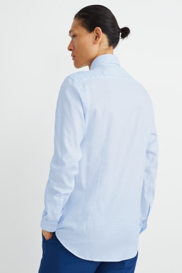 Herren - Businesshemd - Slim Fit - Cutaway - bügelleicht - gepunktet - hellblau