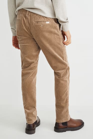 Pánské - Manšestrové kalhoty - tapered fit - Flex - LYCRA® - béžová