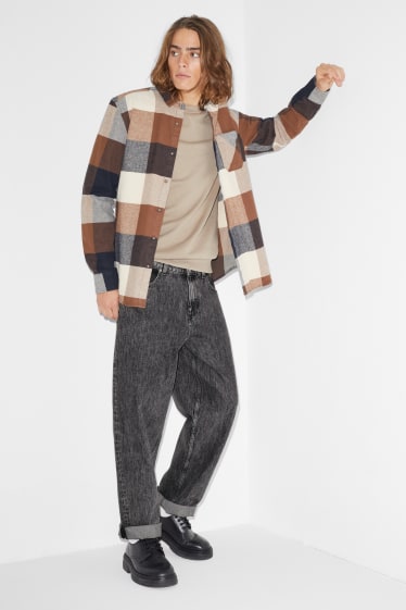 Clockhouse Boys - CLOCKHOUSE - Loose Fit Jeans - schwarz