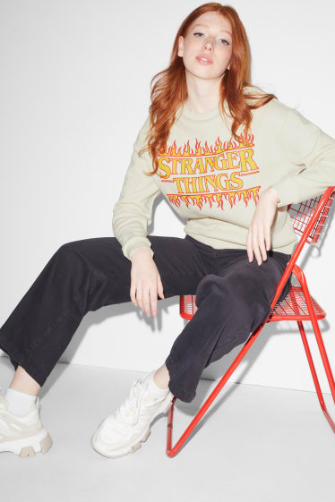Clockhouse Girls - CLOCKHOUSE - sweatshirt - Stranger Things - cremewhite