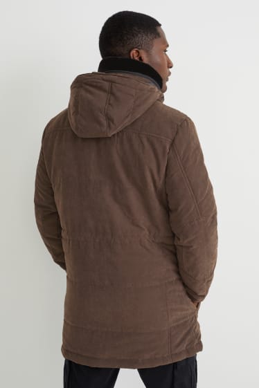 Hommes - Parka à capuche au col en fausse fourrure - marron foncé