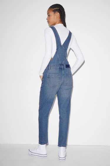 Clockhouse femme - CLOCKHOUSE - salopette en jean - coupe relax - jean bleu clair
