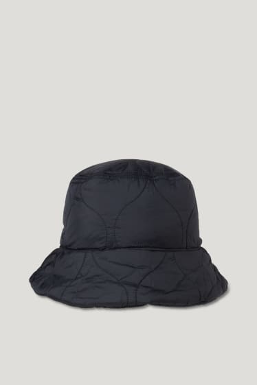 Men - Quilted hat - black